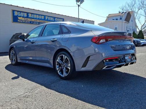 2022 Kia K5 EX
