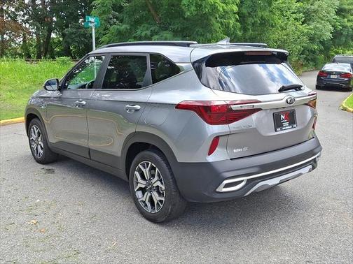 2021 Kia Seltos EX