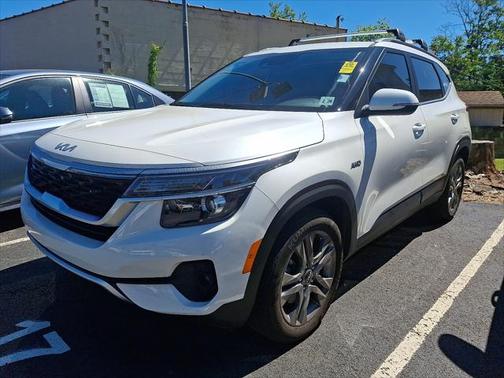 2023 Kia Seltos S