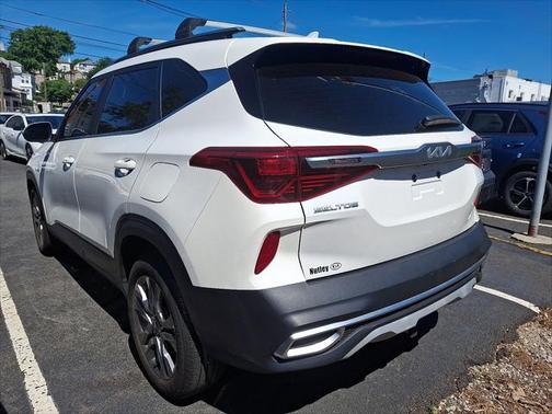 2023 Kia Seltos S