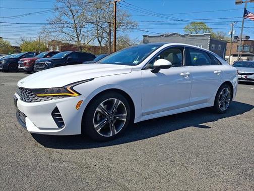 2022 Kia K5 EX