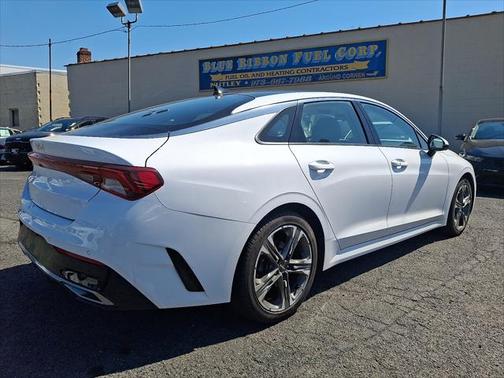 2022 Kia K5 EX