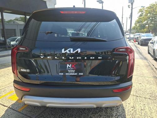 2022 Kia Telluride LX