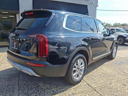 2022 Kia Telluride LX
