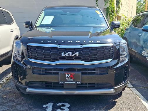 2022 Kia Telluride LX