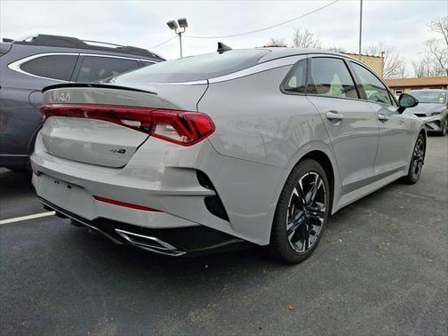 2022 Kia K5 GT-Line