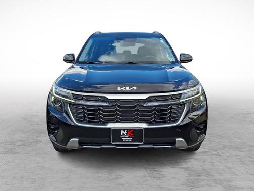 Fusion Black - FSB 2024 Kia Seltos S