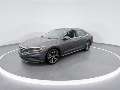 2022 Volkswagen Passat 2.0T SE