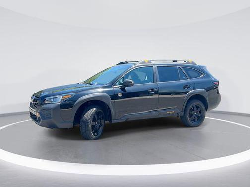 Crystal Black Silica 2024 Subaru Outback Wilderness
