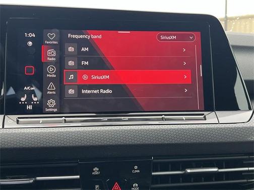 2024 Volkswagen Golf GTI 2.0T SE DSG