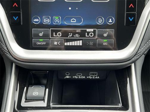 2025 Subaru Outback Premium