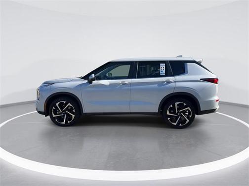 2023 Mitsubishi Outlander SE 2.5 2WD