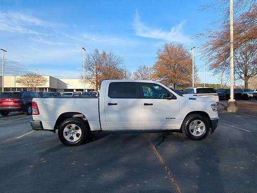 Bright White Clearcoat 2023 RAM 1500 Big Horn/Lone Star