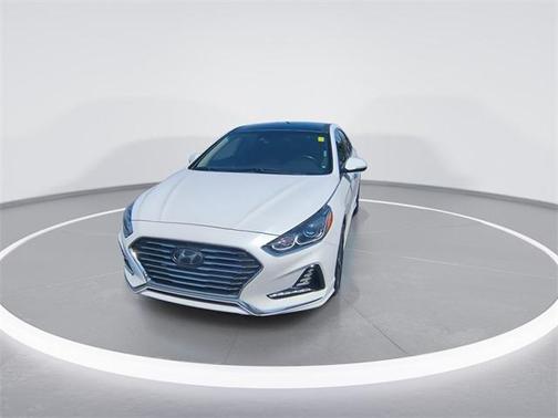 2018 Hyundai SONATA Hybrid Limited