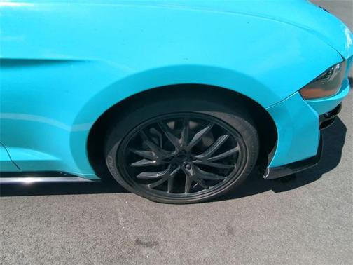 2022 Ford Mustang EcoBoost Premium