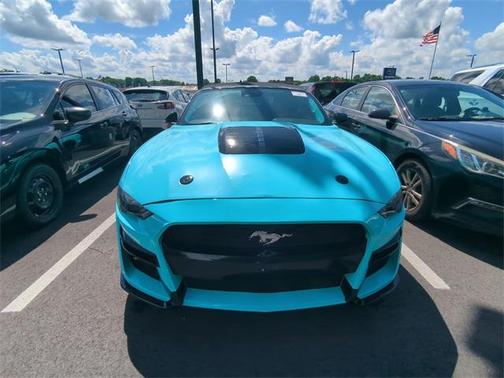 2022 Ford Mustang EcoBoost Premium