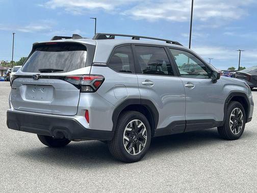Ice Silver Metallic 2025 Subaru Forester Premium