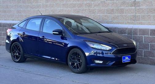 Photo 5 of 21 of 2016 Ford Focus SE