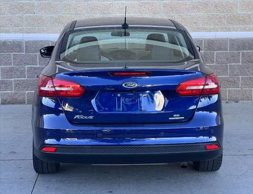 Photo 2 of 21 of 2016 Ford Focus SE