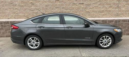 Photo 3 of 15 of 2018 Ford Fusion Hybrid SE