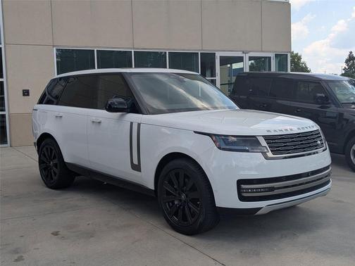 2025 Land Rover Range Rover P400 SE