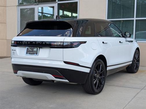 2026 Land Rover Range Rover Velar P250 SE R-Dynamic