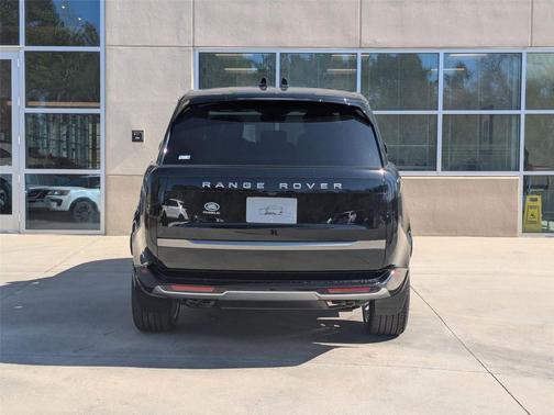 2025 Land Rover Range Rover P530 Autobiography