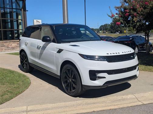 2025 Land Rover Range Rover Sport SE