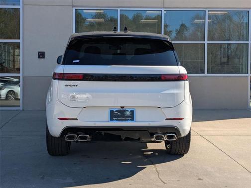 2025 Land Rover Range Rover Sport SE