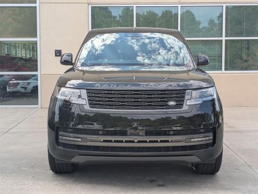 2025 Land Rover Range Rover P400 SE 7 Seat