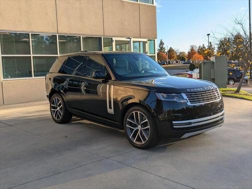 2025 Land Rover Range Rover P550e Autobiography