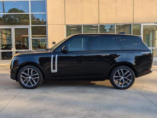 2025 Land Rover Range Rover P550e Autobiography
