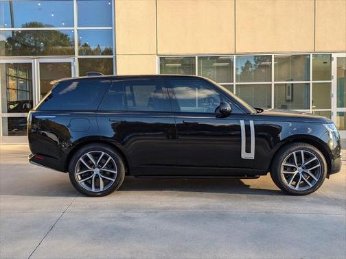 2025 Land Rover Range Rover P550e Autobiography
