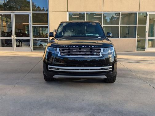 2025 Land Rover Range Rover P550e Autobiography