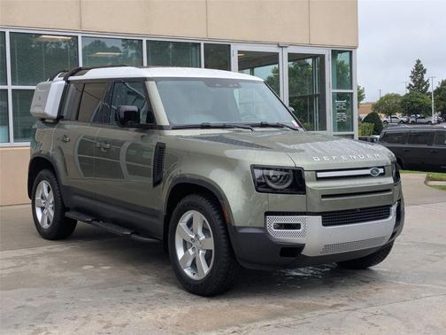 2025 Land Rover Defender 110 P300