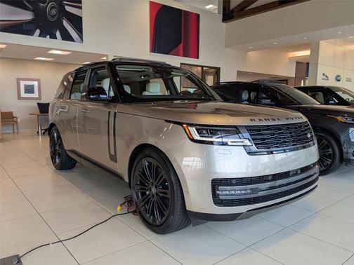 2025 Land Rover Range Rover P400 SE