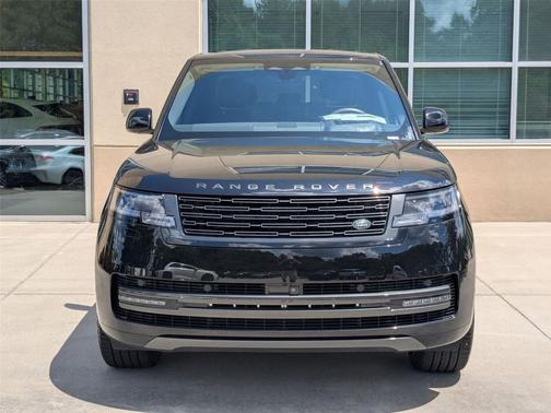 2025 Land Rover Range Rover P400 SE 7 Seat