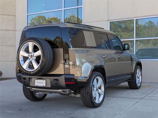 2026 Land Rover Defender P400 X-Dynamic SE