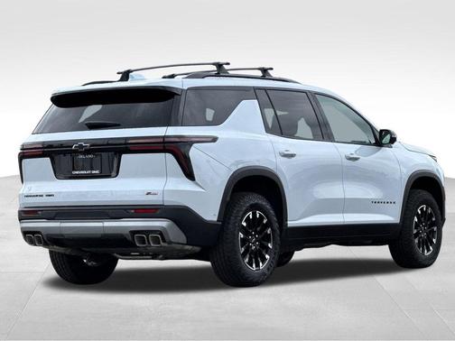 Polar White 2026 Chevrolet Traverse Z71
