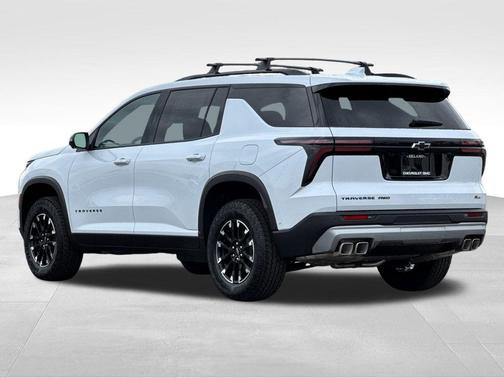 Polar White 2026 Chevrolet Traverse Z71