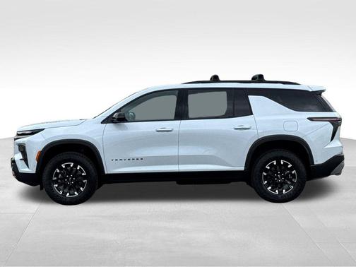 Polar White 2026 Chevrolet Traverse Z71