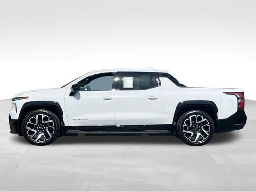 Summit White 2025 Chevrolet Silverado EV RST