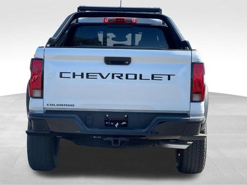 Summit White 2025 Chevrolet Colorado Trail Boss