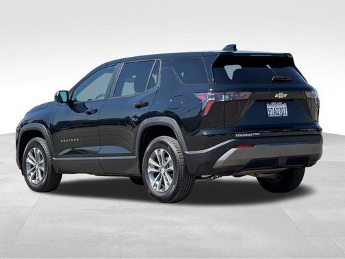 Mosaic Black Metallic 2025 Chevrolet Equinox LT