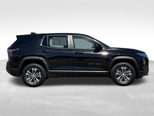 Mosaic Black Metallic 2025 Chevrolet Equinox LT