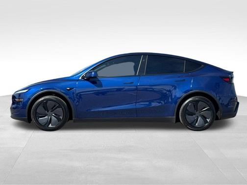 Deep Blue Metallic 2026 Tesla Model Y