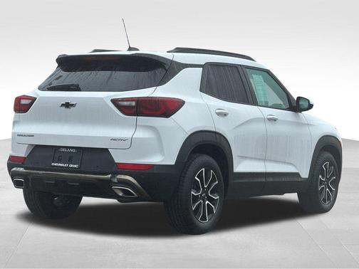 Summit White 2024 Chevrolet Trailblazer ACTIV