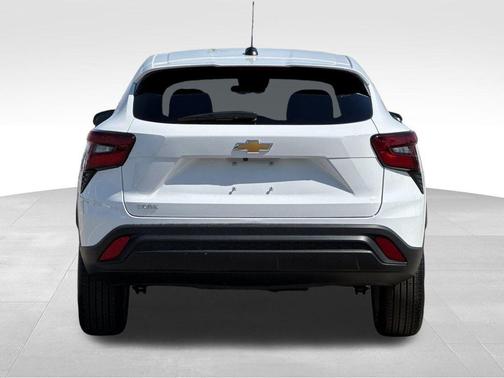Summit White 2026 Chevrolet Trax LS