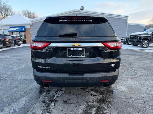 2018 Chevrolet Traverse LT Cloth