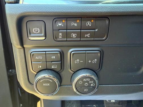 2026 Chevrolet Tahoe 4WD RST